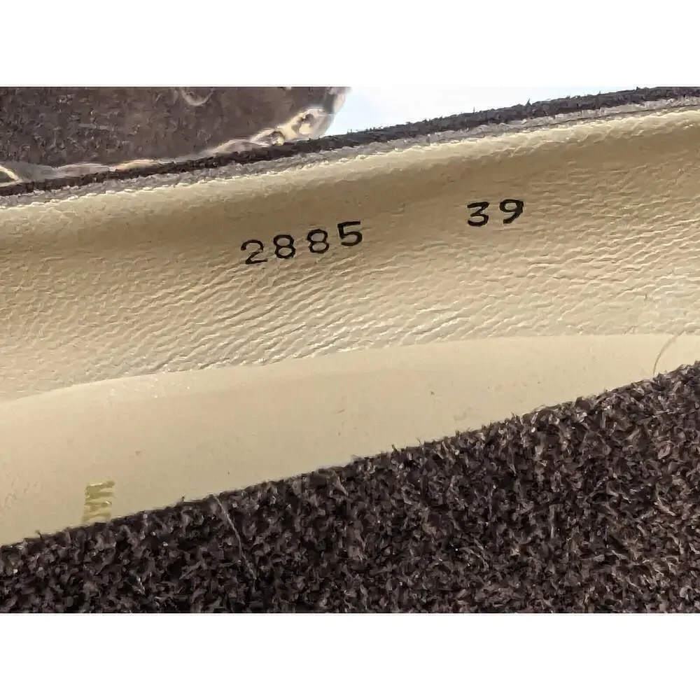 Bruno Magli Brown Suede Kiltie Wedge Heel Italy SZ 39 US 8.5 Shoe